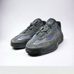 Men’s Adidas Niteball Shoes brand new